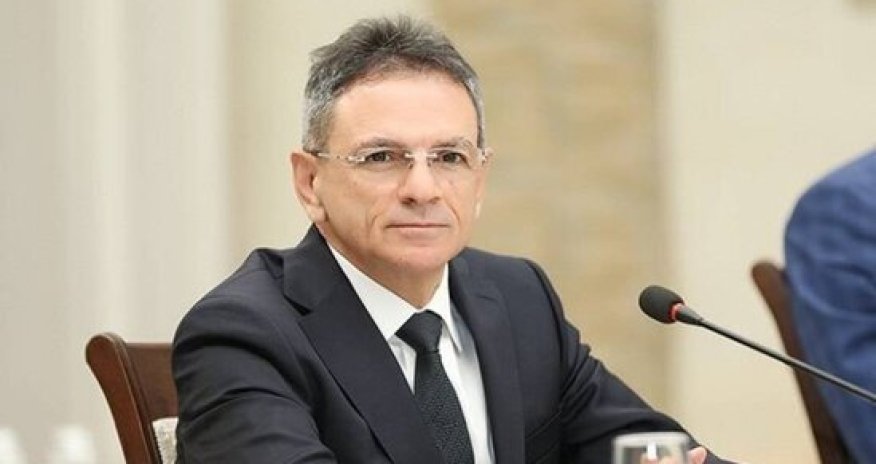 Madat Guliyev presented to the staff of the Ministry of Defense Industry