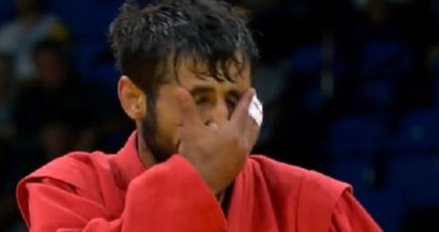 Ermənini məğlub edib ağlayan Mehmanın videosu rekord qırır - VİDEO