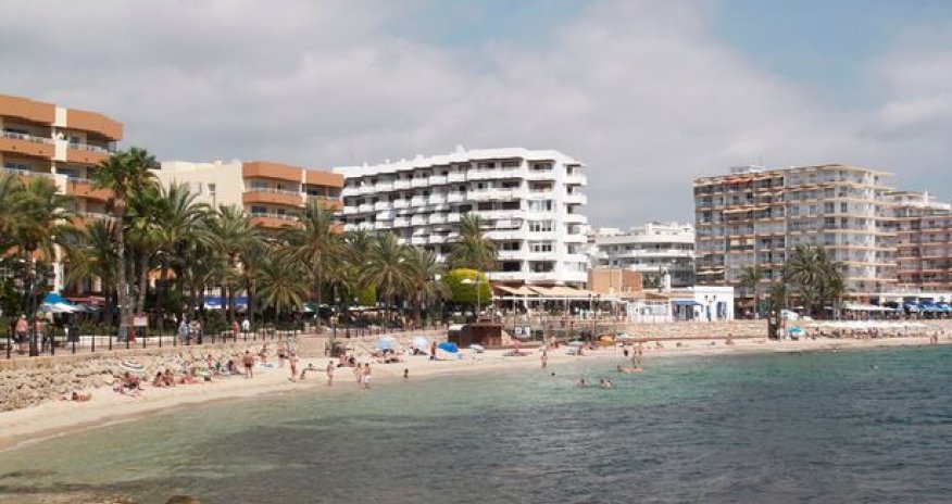 İbizada ifrat varlı azərbaycanlıya hücum edildi