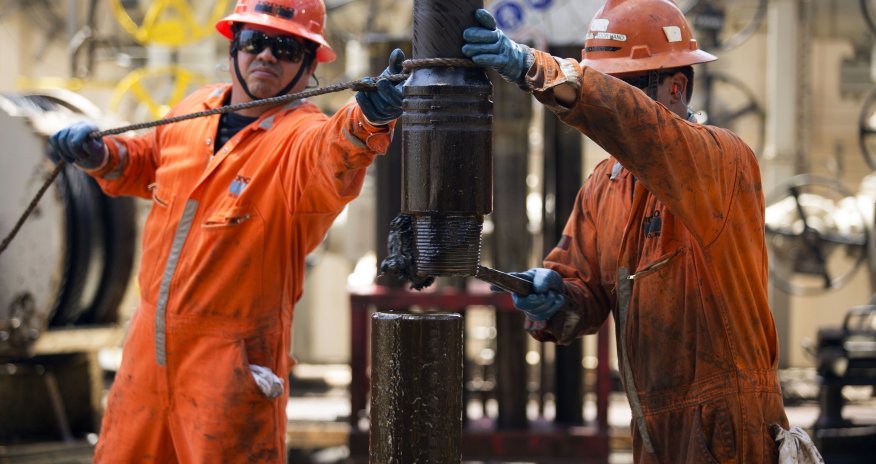 Azerbaijani oil price falls