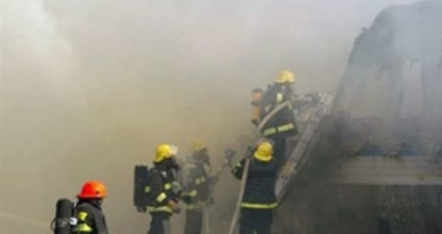 На поезд Баку-Тбилиси в Кюрдамире упали электростолбы -  ВИДЕО