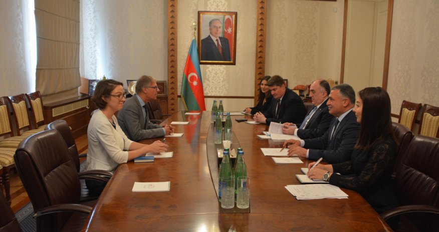 Azerbaijani FM receives incoming German ambassador (PHOTO)