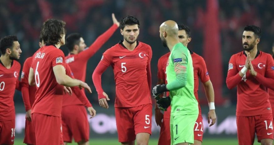 Türkiyə yığmasında istefa