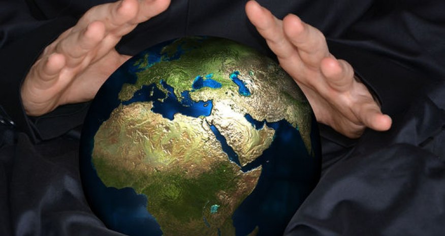 Koreyalı falçı Trampın gələcəyindən xəbər verib