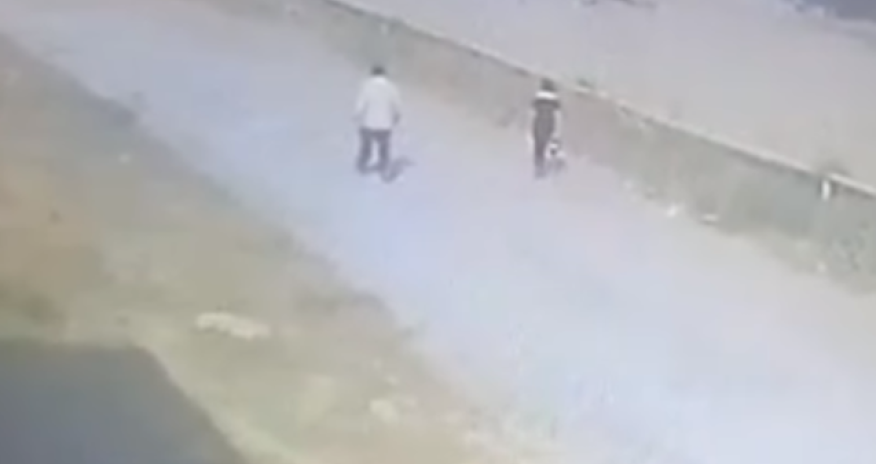 Bakıda kişi yolun ortasında qadına belə təcavüz etdi - VİDEO