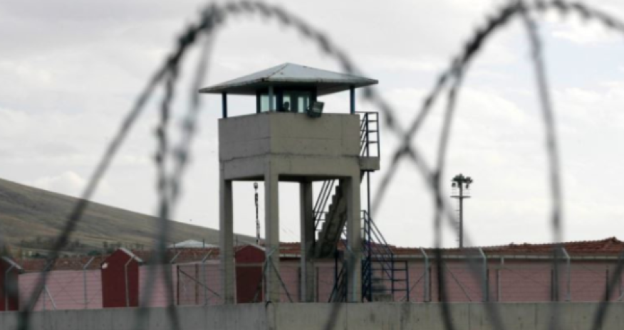 “5 minə yaxın məhkum cəzadan tamamilə azad olunub” - ƏDLİYYƏ NAZİRLİYİ