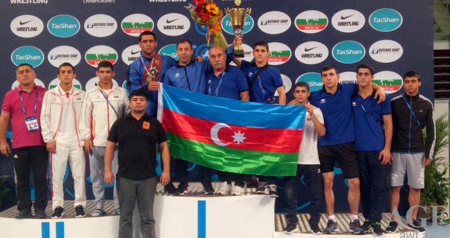 Yunan-Roma güləşi üzrə yığmamız Dünya çempionatında ikinci yeri tutub