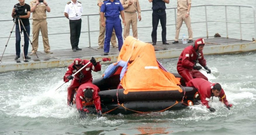 Azerbaijani sailors win next stage of 