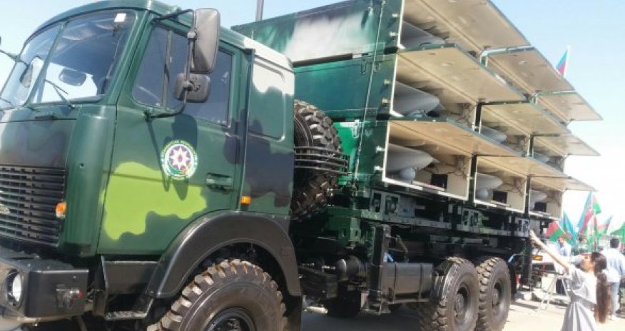 На выставке в Баку показали израильские беспилотники