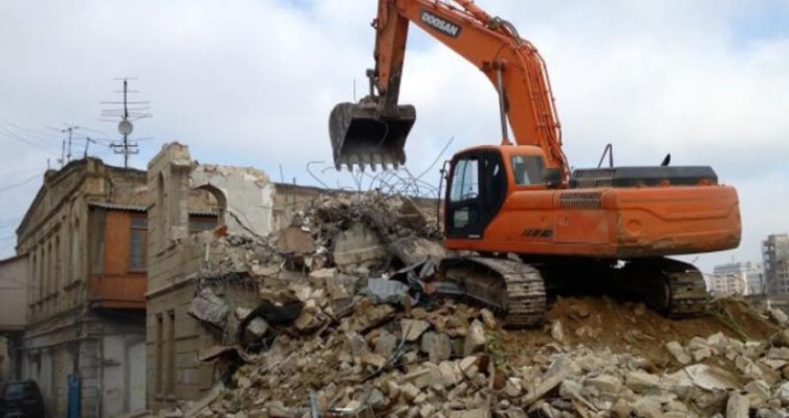 ƏHALİNİN DİQQƏTİNƏ: Bakıda bu ünvanlarda yerləşən binalar söküləcək - SİYAHI