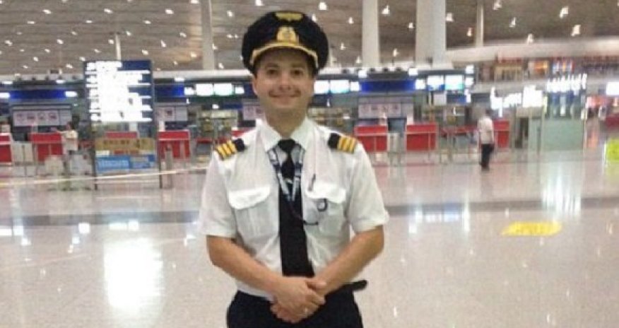 233 nəfərin həyatını xilas etmiş pilot özünü qəhrəman hesab etmir - FOTO/VİDEO