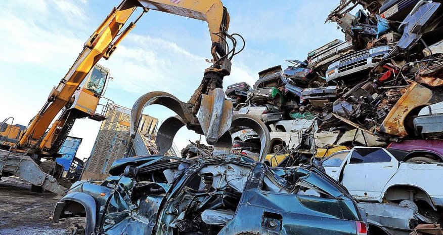 Azərbaycanda köhnə avtomobillər istismardan çıxarılır - VİDEO