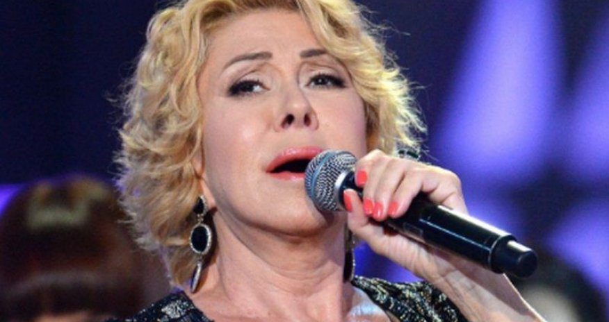 Məşhur müğənni Bakıda erməni dilində mahnı oxudu — VİDEO