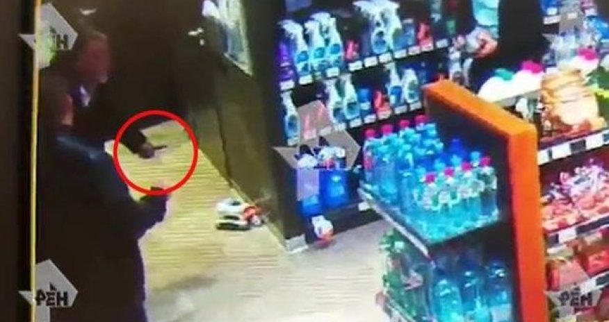 Rusiyada azərbaycanlı ilə polislər arasındakı insidentin görüntüsü - VİDEO