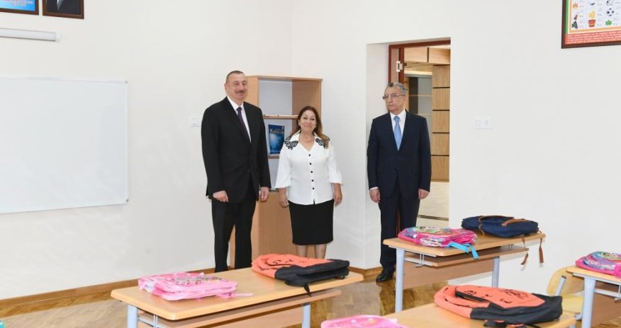 President Ilham Aliyev views newly-reconstructed school in Baku's Surakhani district (PHOTO)