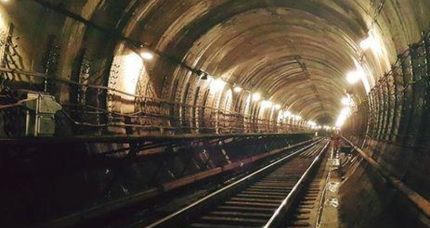 Бакметрополитен о причинах задержки открытия новой станции