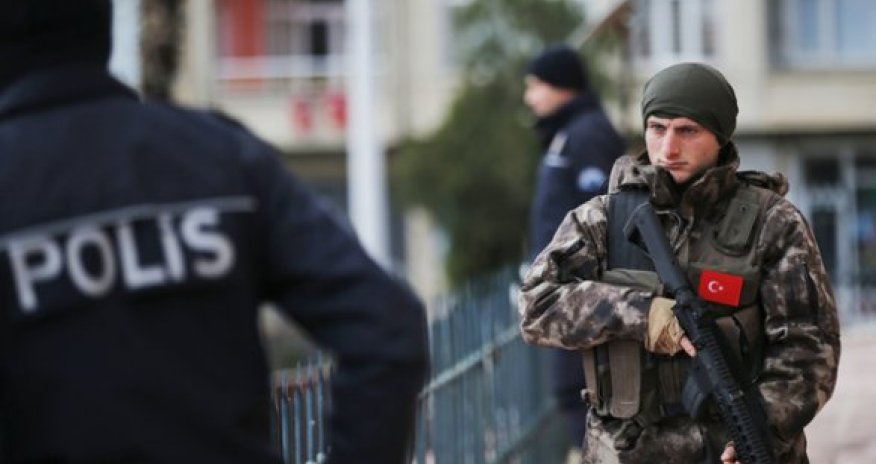 В Турции задержали сотни военных