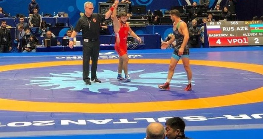 Hacı Əliyevin dünya çempionatında hakimlərlə qalmaqalının görüntüsü - VİDEO