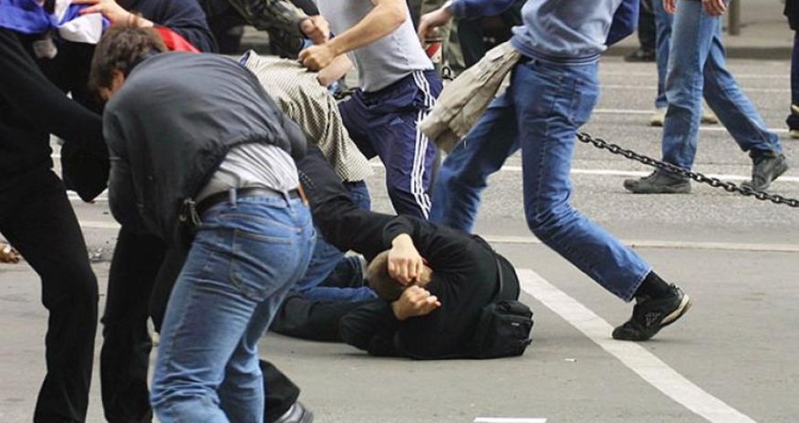 В России произошла массовая драка между азербайджанцами и армянами - ВИДЕО  