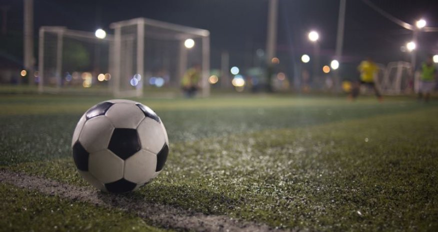 Bakıda futbol oynayan gənclərin başına iş gəldi: Pullarını, telefonlarını belə oğurladılar - VİDEO