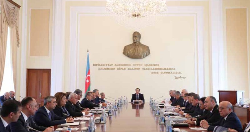 Novruz Məmmədov nazirləri topladı: Vacib iclas