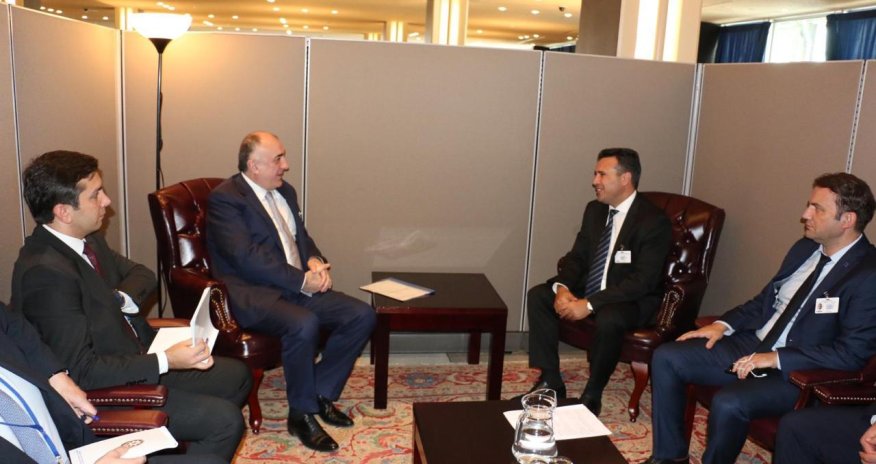 Elmar Mammadyarov meets with the PM of the Republic of North Macedonia (PHOTO)