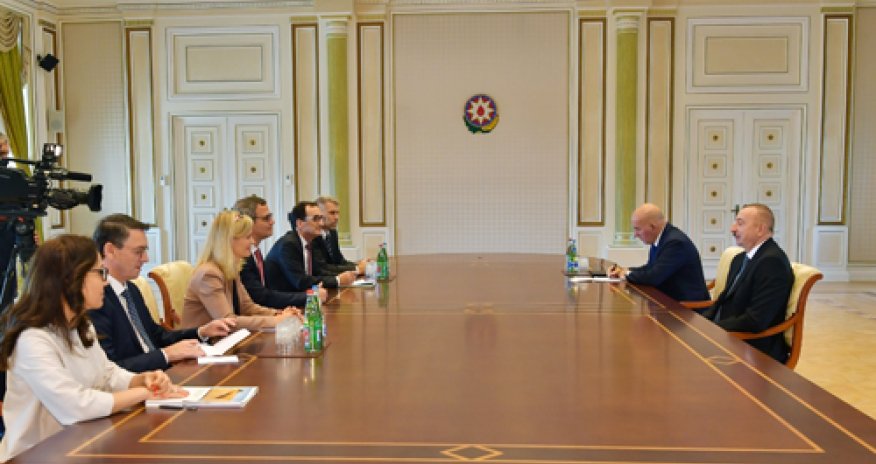 Азербайджан намерен расширить сотрудничество с МФК для снижения зависимости экономики от нефти