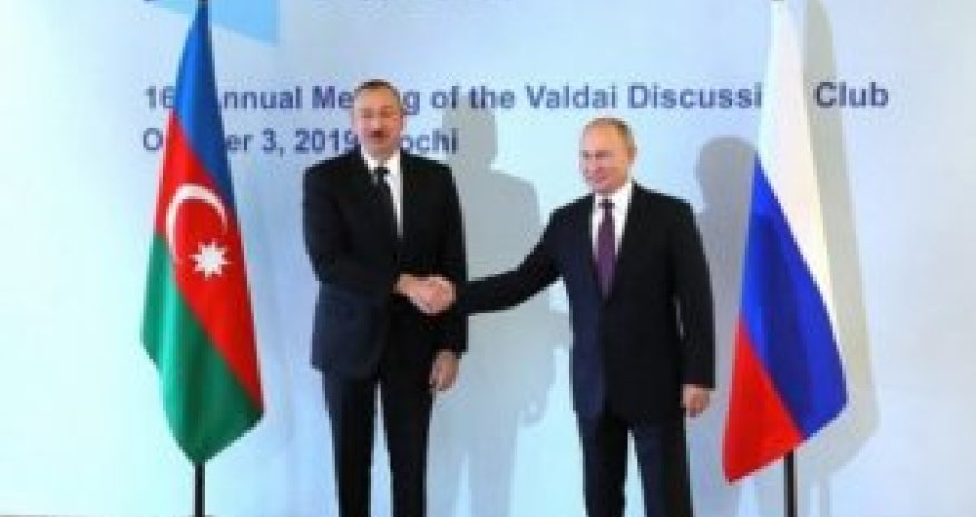 İlham Əliyev Paşinyanı necə küncə sıxdı...