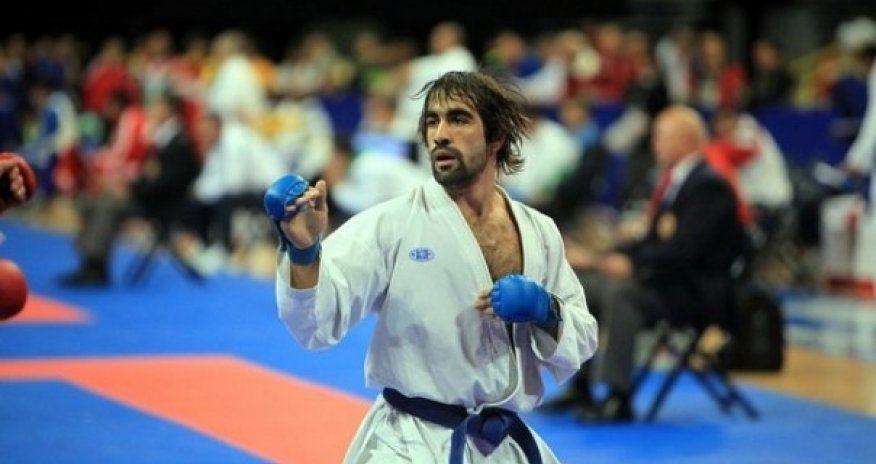 Rafael Ağayev çempion oldu - VİDEO