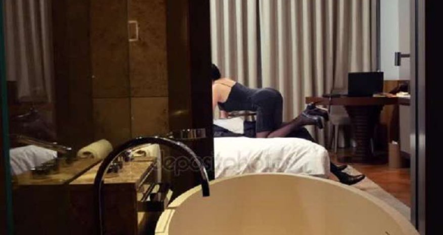 Kişi arvadını bələdiyyə sədri ilə intim münasibətdə tutdu - Azərbaycanda - VİDEO