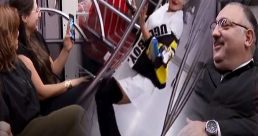 Azərbaycanlı müğənni metroda mahnı oxudu - VİDEO