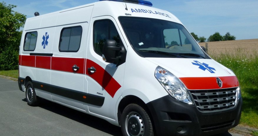 При пожаре в ТЦ «Бина» в пригороде Баку пострадали 4 человека, один из них госпитализирован - Минздрав