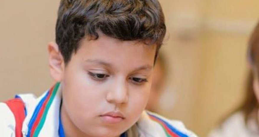 14 yaşlı şahmatçımız dünya çempionu oldu - “Şah” təbrik etdi