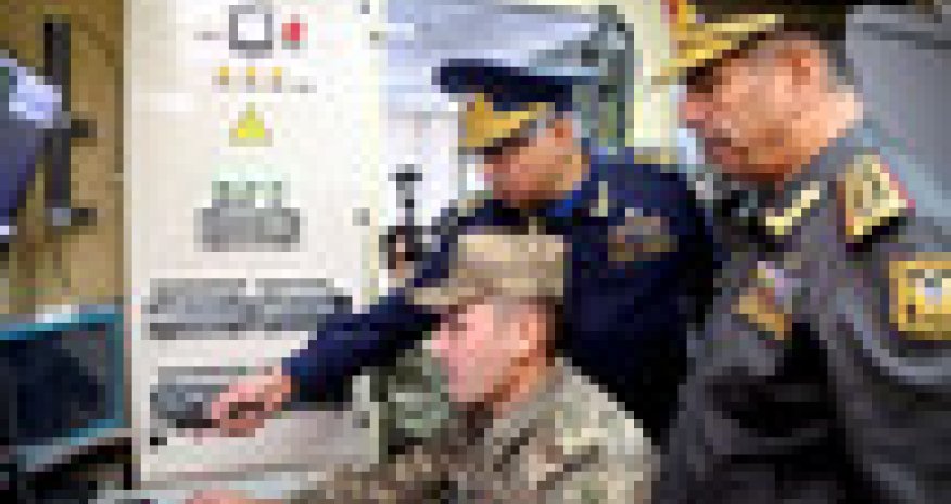 Министр обороны Азербайджана принял участие в открытии пункта управления новой РЛС ВВС