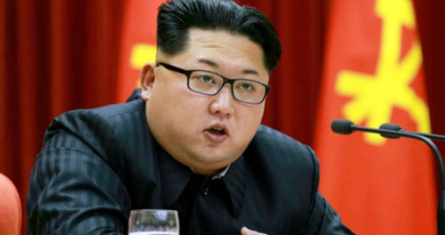 Ким Чен Ын посетил священную гору Пэктусан верхом на белом коне