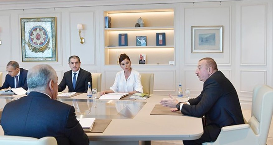 Prezident nazirləri tənqid etdi - VİDEO