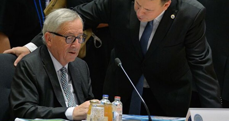 Юнкер расплакался на саммите ЕС