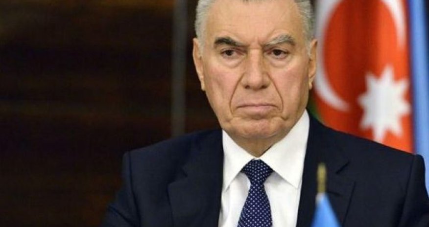 Prezident Əli Həsənovu vəzifəsindən azad etdi