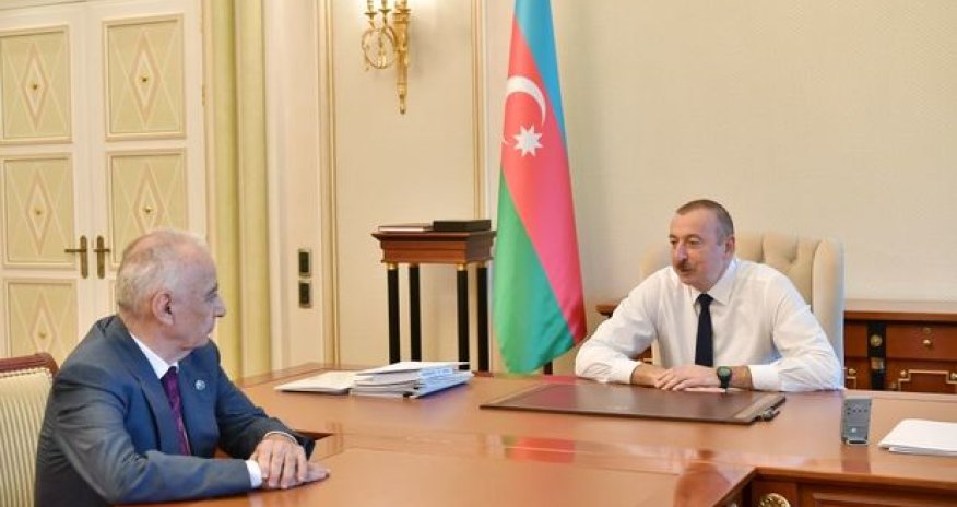 Prezident Hacıbala Abutalıbovla görüşdü