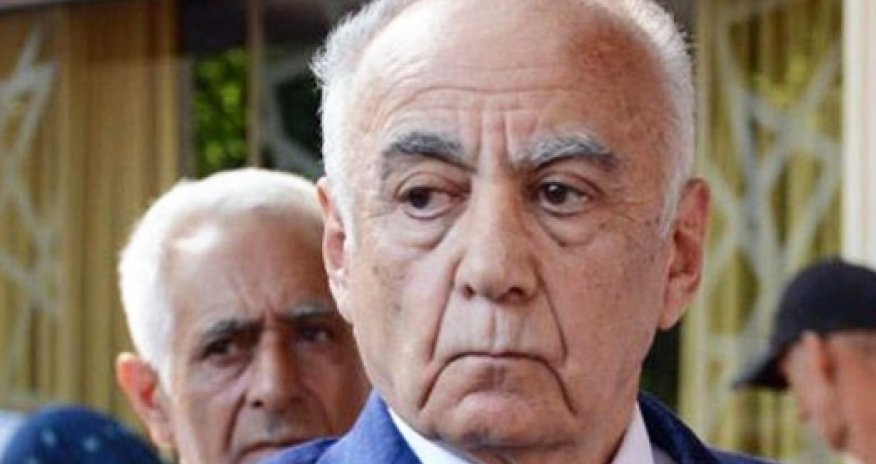 Ильхам Алиев уволил Гаджибалу Абуталыбова