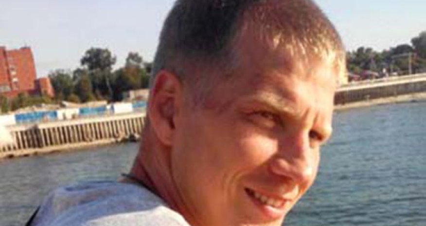 Polislər futbolçunu yandıraraq öldürdü