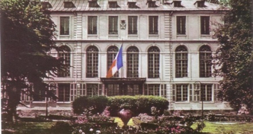 Во Франции напали на армянский колледж