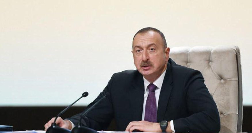 Prezidentin 10 sitatı: “Naftalin iyi verən insanlar artıq xalqı bezdirib”