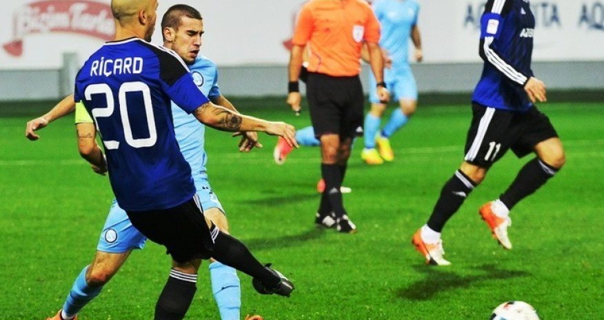 Премьер-лига: 