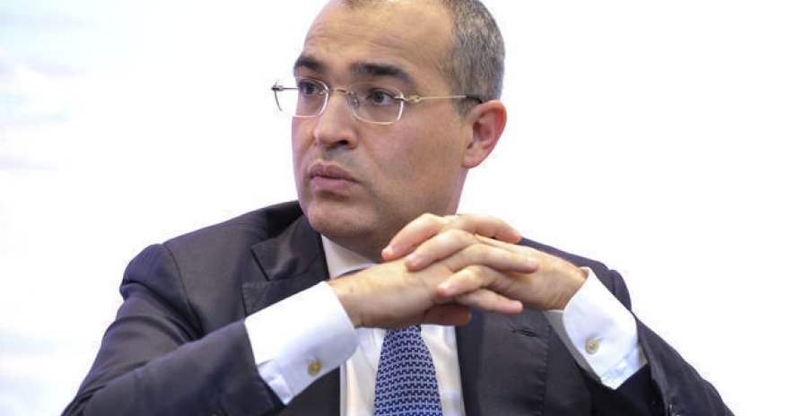 Mikayıl Cabbarov kollektivə təqdim olundu