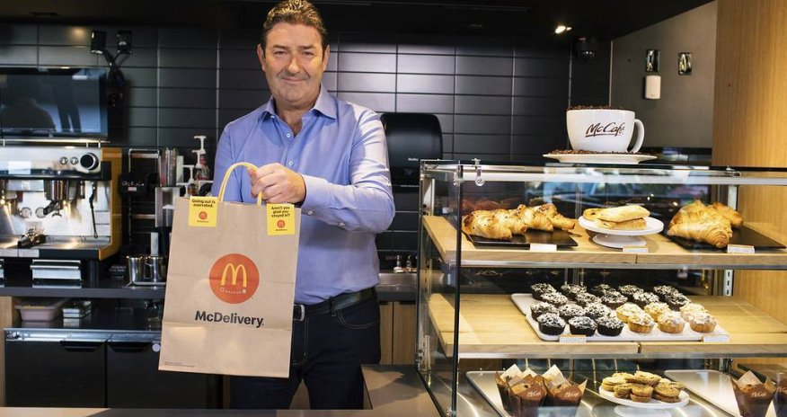 “McDonald’s” prezidenti qalmaqala görə vəzifəsini tərk edib