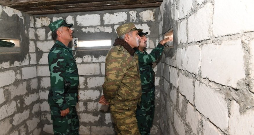 Эльчин Гулиев и Ханлар Велиев посетили воинские части на госгранице с Арменией