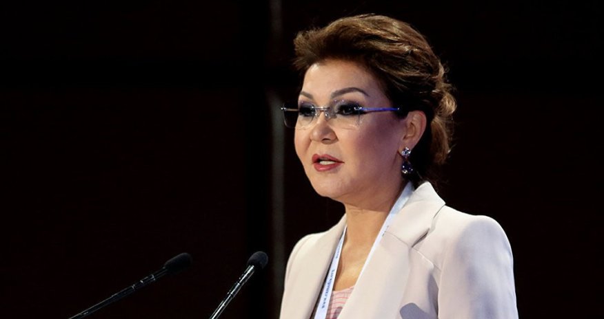 Nursultan Nazarbayevin qızı Ermənistana gedib