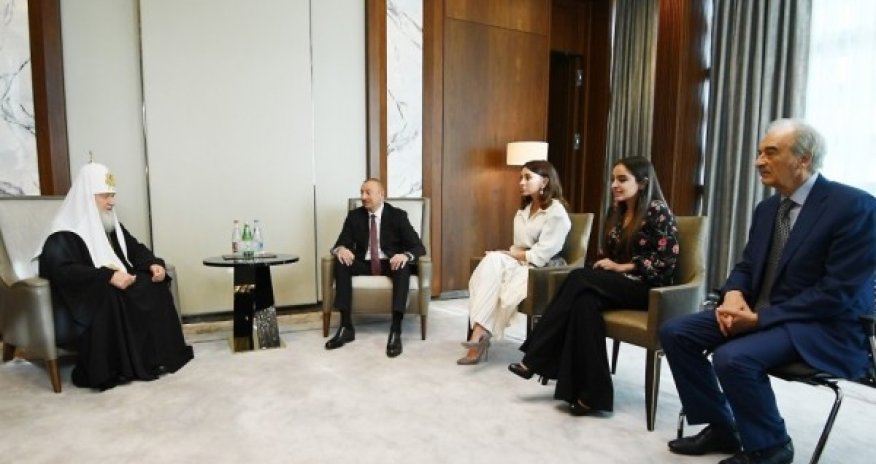 Prezident və xanımı Kirill ilə görüşdü - FOTO