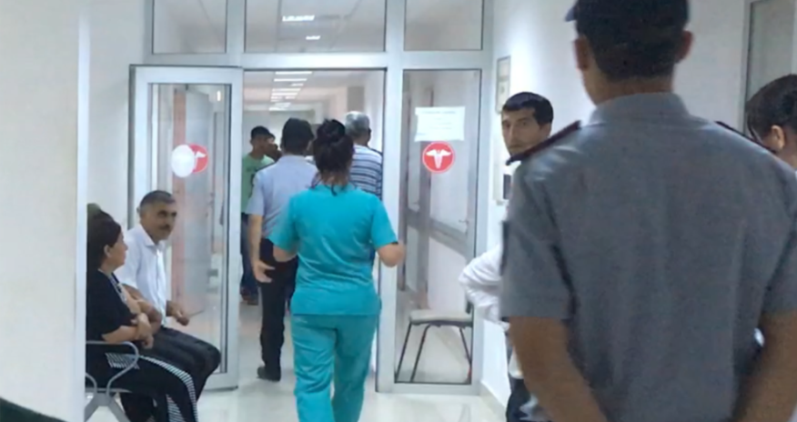 Məşhur azərbaycanlı şair xəstəxanaya yerləşdirildi